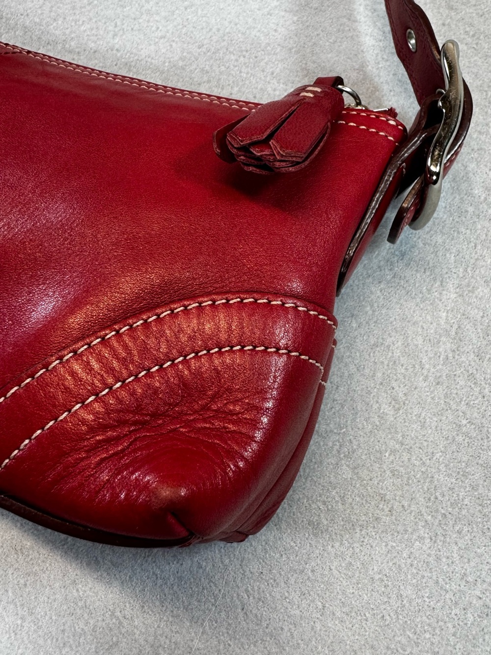 Coach Vintage East - West Baguette Style Bag In Red Leather. - Picture 5 of 11